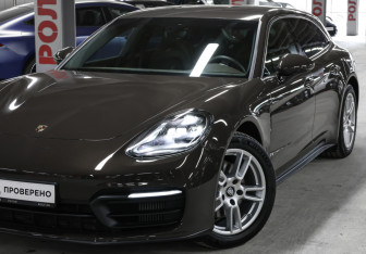 Подержанный автомобиль Porsche Panamera Wagon 2022 года (24 фото)