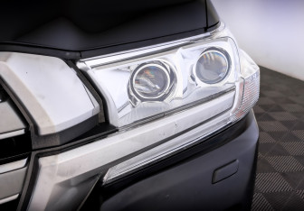 Подержанный автомобиль Toyota Land Cruiser Suv 2019 года (17 фото)