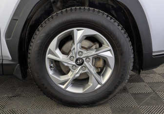 Подержанный автомобиль Hyundai Tucson 2021 года (12 фото)