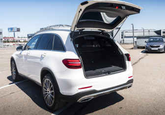 Подержанный автомобиль Mercedes-Benz GLC Coupe 2016 года (18 фото)