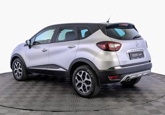 Подержанный автомобиль Renault Kaptur 2016 года (7 фото)
