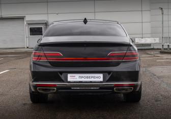 Подержанный автомобиль Genesis G90 2019 года (6 фото)