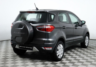 Подержанный автомобиль Ford EcoSport 2017 года (3 фото)