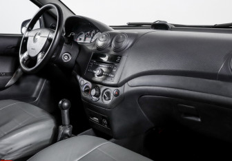 Подержанный автомобиль Chevrolet Aveo Sedan 2010 года (9 фото)