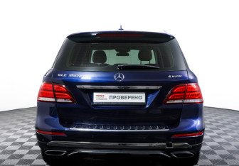 Подержанный автомобиль Mercedes-Benz GLE 2016 года (6 фото)