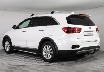 Подержанный автомобиль Kia Sorento 2020 года (7 фото)