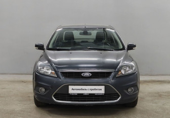 Подержанный автомобиль Ford Focus Sedan 2010 года (2 фото)