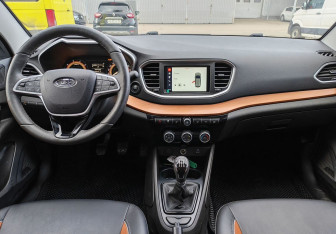 Подержанный автомобиль LADA (ВАЗ) Vesta Wagon 2024 года (11 фото)