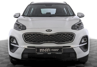 Подержанный автомобиль Kia Sportage 2021 года (2 фото)