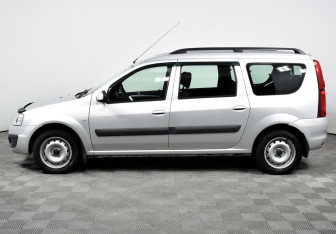 Подержанный автомобиль LADA (ВАЗ) Largus Wagon 2019 года (3 фото)