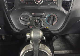 Подержанный автомобиль Nissan Juke 2013 года (13 фото)