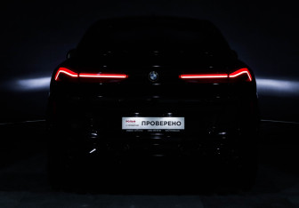 Подержанный автомобиль BMW X6 M 2020 года (17 фото)