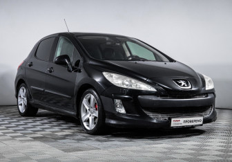 Подержанный автомобиль Peugeot 308 Hatchback 2008 года (3 фото)