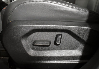 Подержанный автомобиль FAW Besturn X80 2020 года (14 фото)