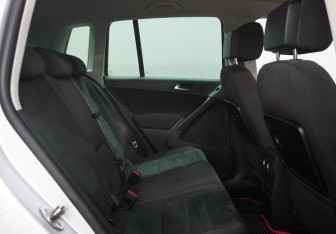 Подержанный автомобиль Volkswagen Tiguan 2016 года (13 фото)