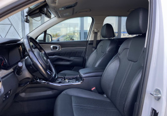 Подержанный автомобиль Kia Sorento 2021 года (25 фото)