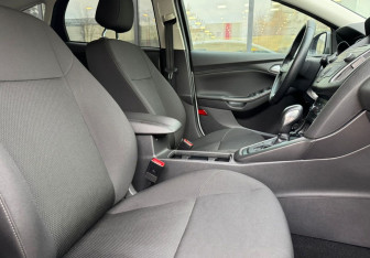 Подержанный автомобиль Ford Focus Hatchback 2019 года (10 фото)