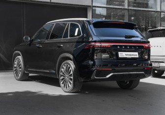 Подержанный автомобиль Geely Monjaro 2025 года (6 фото)