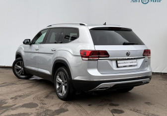 Подержанный автомобиль Volkswagen Teramont 2018 года (7 фото)