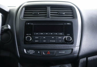 Подержанный автомобиль Mitsubishi ASX 2014 года (12 фото)