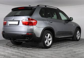 Подержанный автомобиль BMW X5 2009 года (2 фото)