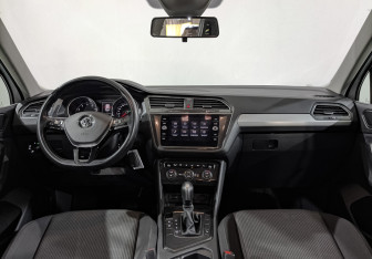 Подержанный автомобиль Volkswagen Tiguan 2020 года (14 фото)