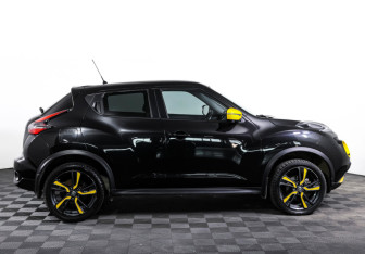 Подержанный автомобиль Nissan Juke 2017 года (4 фото)