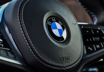 Подержанный автомобиль BMW X7 2022 года (41 фото)