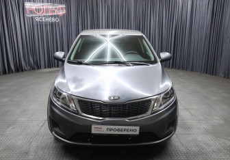 Подержанный автомобиль Kia Rio Sedan 2012 года (2 фото)