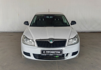 Подержанный автомобиль Skoda Octavia Liftback 2013 года (2 фото)