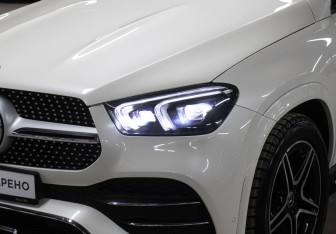 Подержанный автомобиль Mercedes-Benz GLE 2019 года (25 фото)