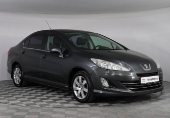 Подержанный автомобиль Peugeot 408 2012 года (3 фото)