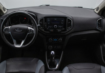 Подержанный автомобиль LADA (ВАЗ) XRAY 2019 года (13 фото)