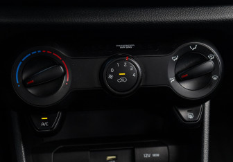 Подержанный автомобиль Kia Picanto 2021 года (14 фото)
