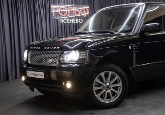 Подержанный автомобиль Land Rover Range Rover 2012 года (24 фото)