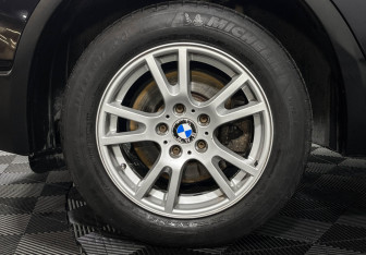 Подержанный автомобиль BMW X3 2008 года (8 фото)