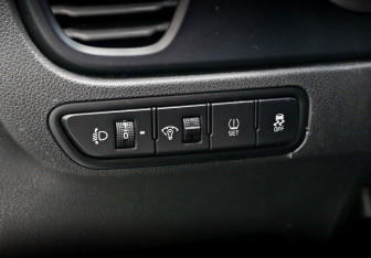 Подержанный автомобиль Kia Rio Hatchback 2021 года (26 фото)