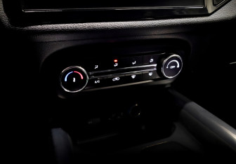 Подержанный автомобиль Chery Tiggo 4 2022 года (29 фото)