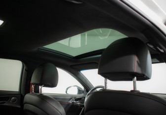 Подержанный автомобиль Kia Stinger 2021 года (19 фото)