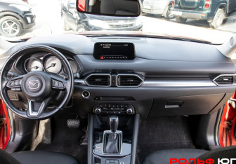 Подержанный автомобиль Mazda CX-5 2019 года (10 фото)