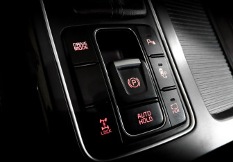 Подержанный автомобиль Kia Sorento 2017 года (29 фото)