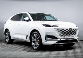 Подержанный автомобиль Changan UNI-K 2022 года (3 фото)