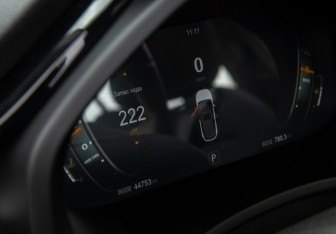 Подержанный автомобиль Москвич 3 2023 года (9 фото)