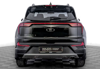 Подержанный автомобиль Москвич 3 2024 года (6 фото)