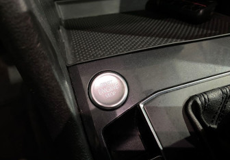 Подержанный автомобиль Volkswagen Tiguan 2018 года (17 фото)