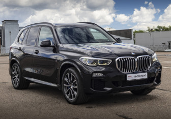 Подержанный автомобиль BMW X5 2019 года (3 фото)