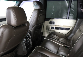 Подержанный автомобиль Land Rover Range Rover 2010 года (12 фото)