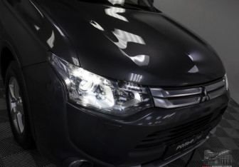 Подержанный автомобиль Mitsubishi Outlander 2014 года (22 фото)