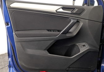 Подержанный автомобиль Volkswagen Tiguan 2020 года (19 фото)