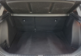 Подержанный автомобиль Kia Rio Hatchback 2018 года (10 фото)